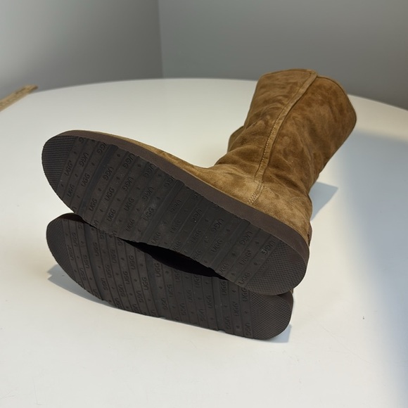UGG Women's Abree Tall Boots Size 7 - Picture 7 of 13